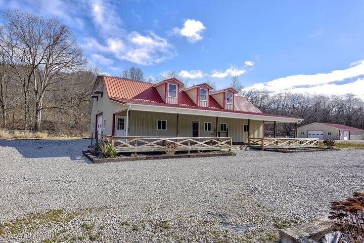 Property Photo: 15193 U.s. 62 OH 43006