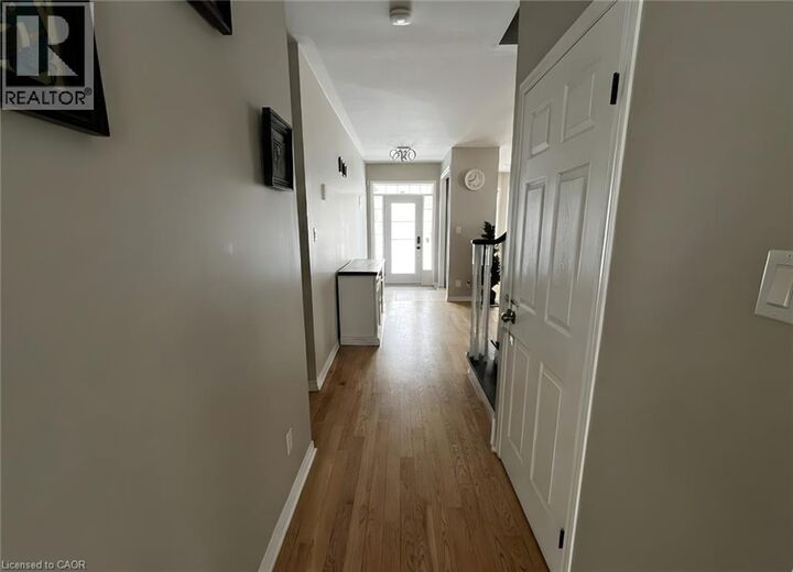Property Photo:  501 Topper Woods Crescent Upper  ON N2P 2Y4 