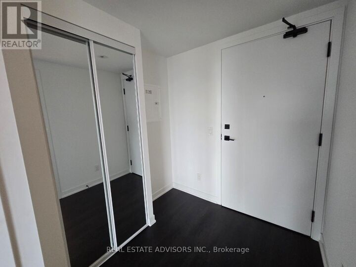 Property Photo:  319 Jarvis Street 3012  ON M5B 0C8 