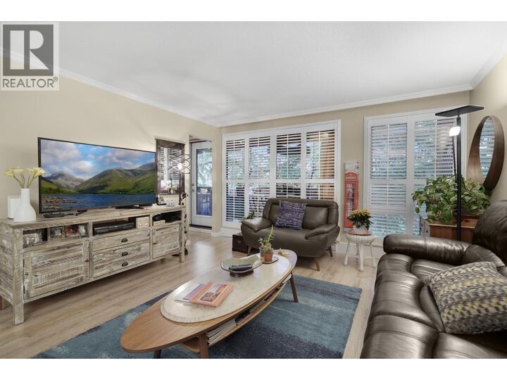 Photo de la propriété:  9300 Glenacres Drive 202  BC V7A 1Y8 