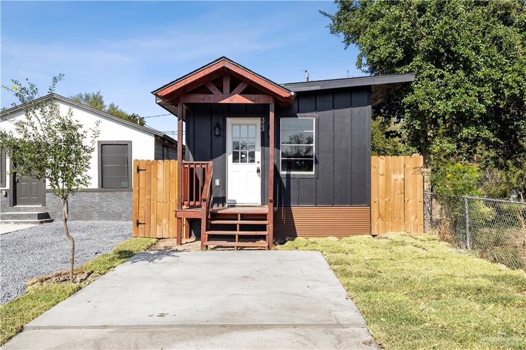 Property Photo:  323 E 3rd Street  TX 78589 