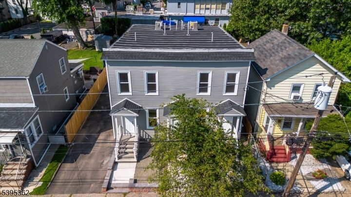 Property Photo: 26 Washington St 2 NJ 07042