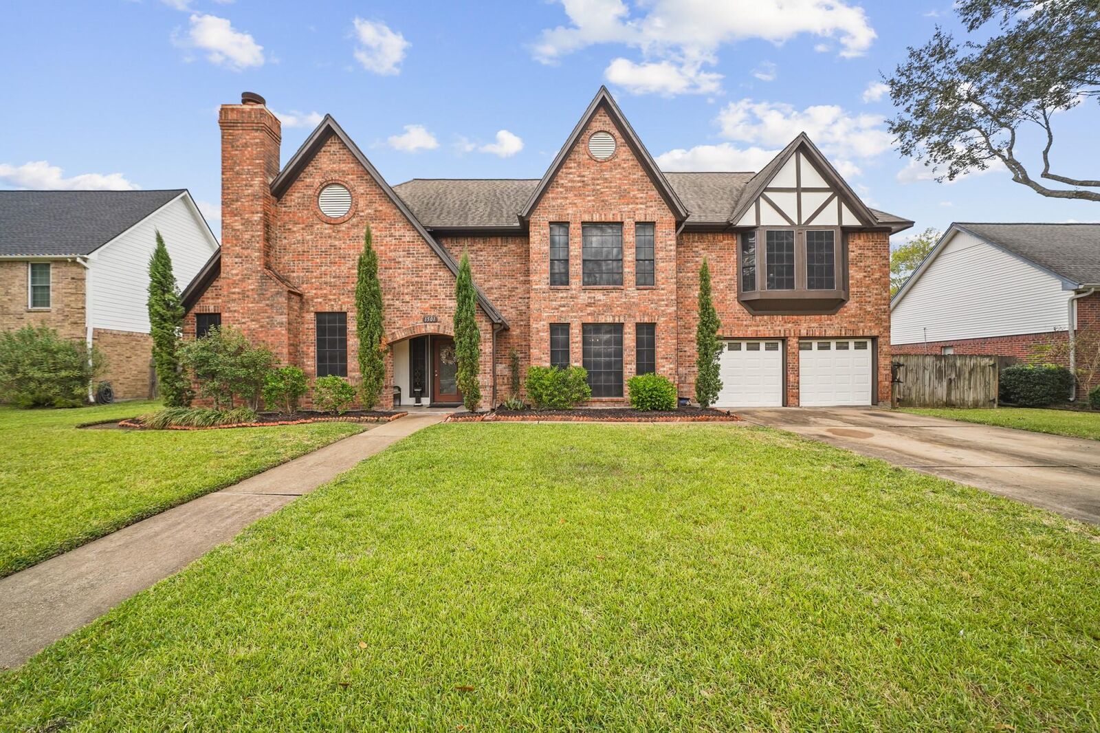 Property Photo:  1501 Piney Woods Drive  TX 77546 