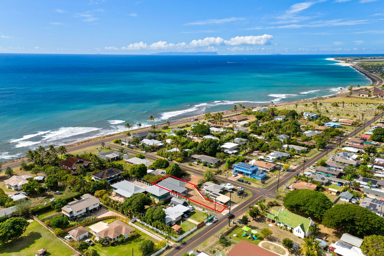 Property Photo: 8556 Elepaio Rd B HI 96752