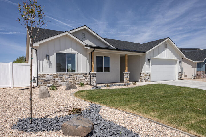 Property Photo:  4923 N 10 E  UT 84721 