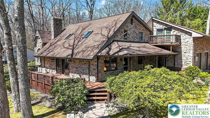 Property Photo: 29 Great Oaks Drive PA 18240