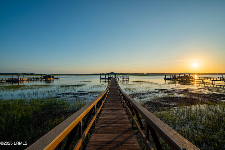 Property Photo:  10 Settlers Cove  SC 29907 