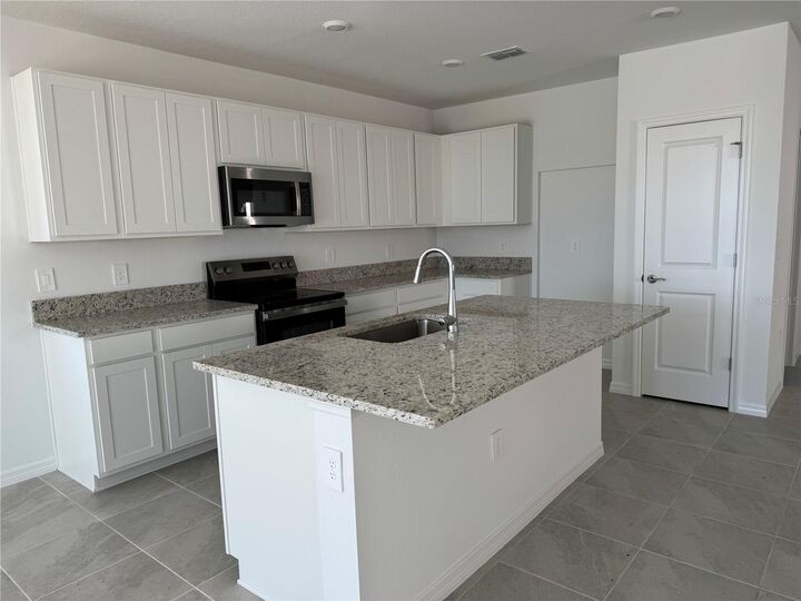 Property Photo: 9026 Optimist Way FL 34221