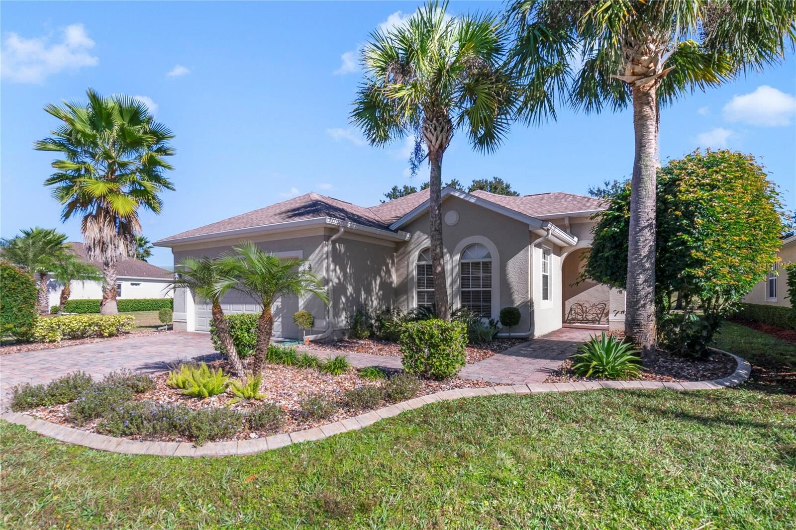 Property Photo:  1104 Champions Drive  FL 32124 