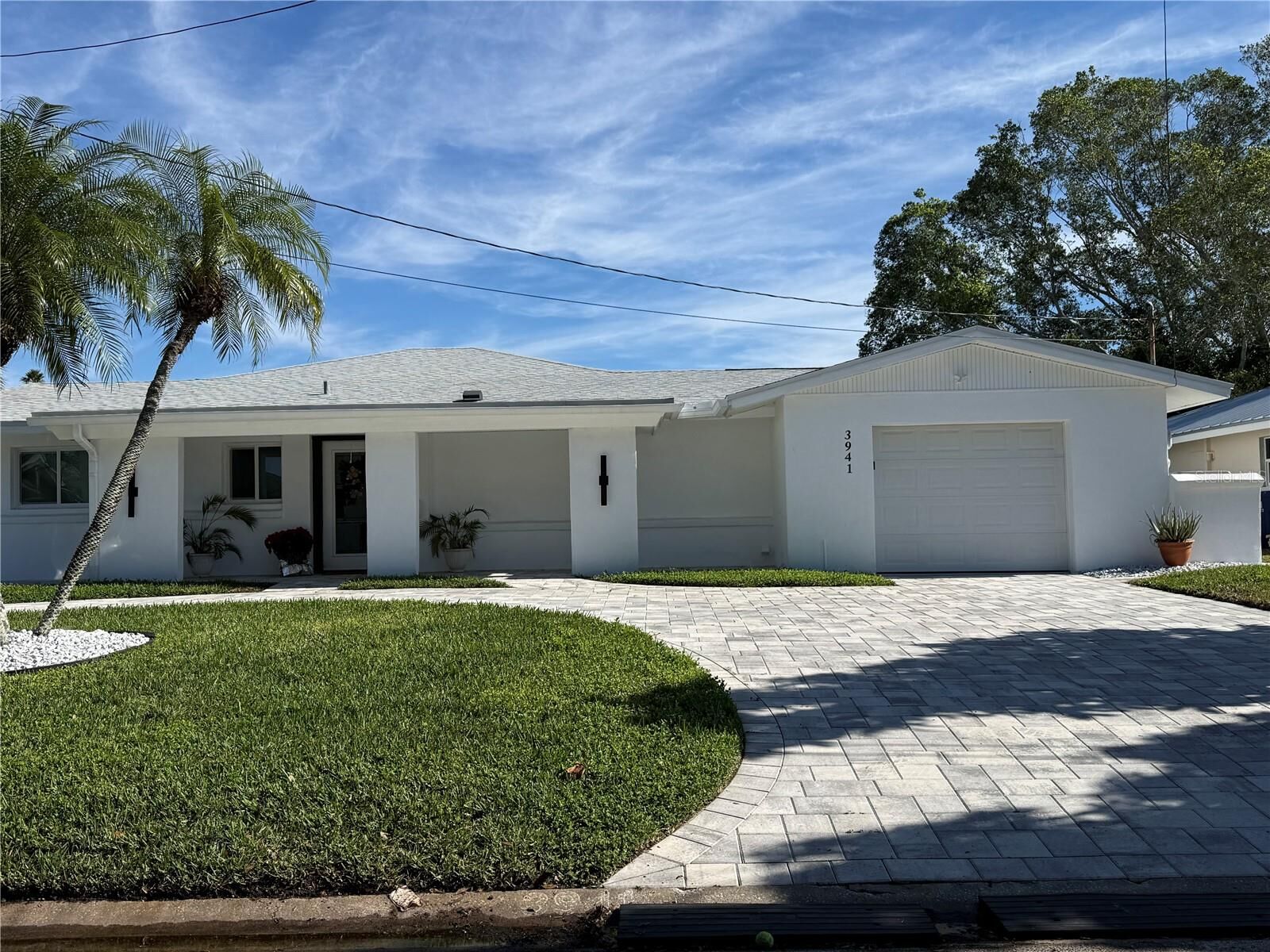 Property Photo:  3941 14th Lane NE  FL 33703 