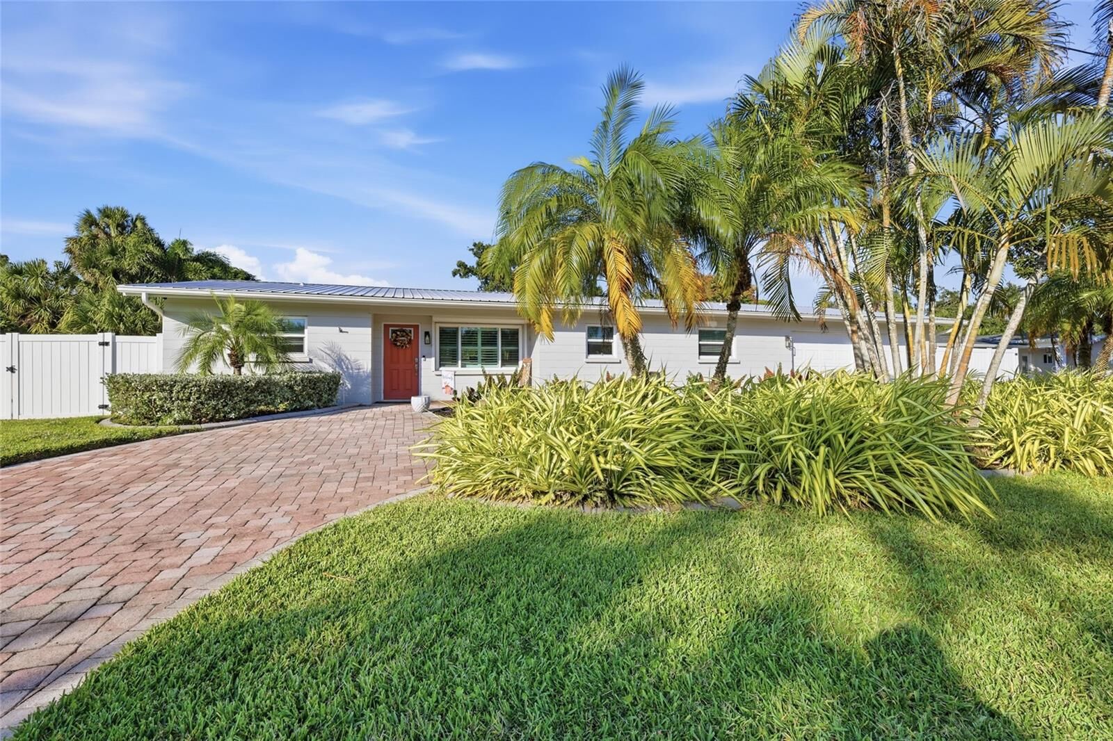 Property Photo:  2437 Clematis Street  FL 34239 