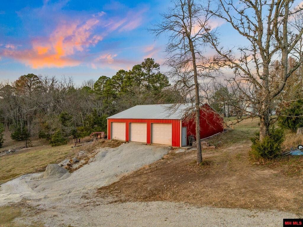 Property Photo:  1570 Lake Point Drive  AR 72519 