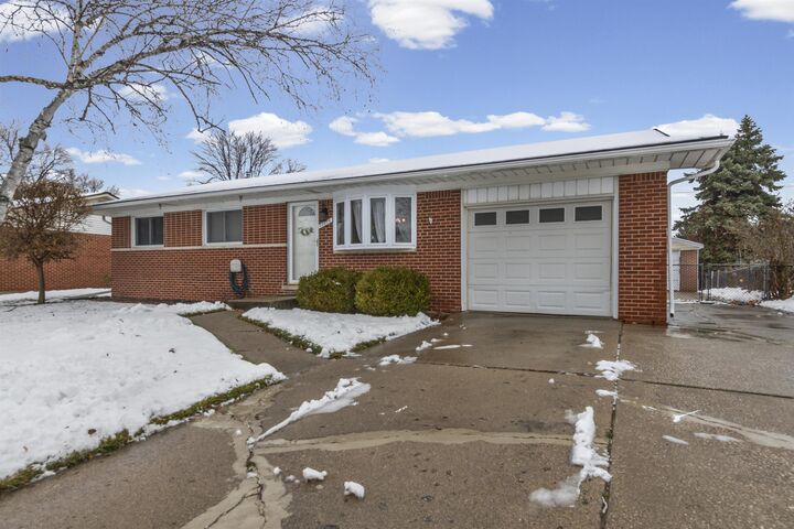 Property Photo: 35674 Shook Lane MI 48035