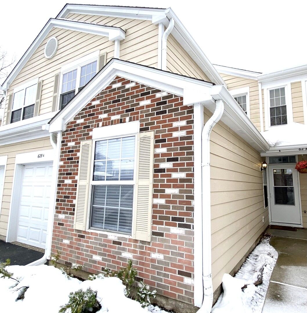 Property Photo: 629 W Streamwood Boulevard A IL 60107