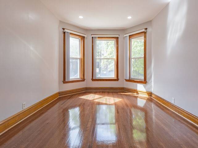 Property Photo:  2624 W Walton Street 1  IL 60622 