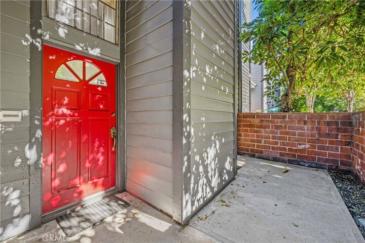 Property Photo:  5707 Topanga Canyon Boulevard 5  CA 91367 