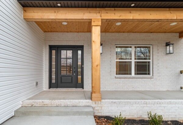 Property Photo: 3491 Meadows Rd TN 37051