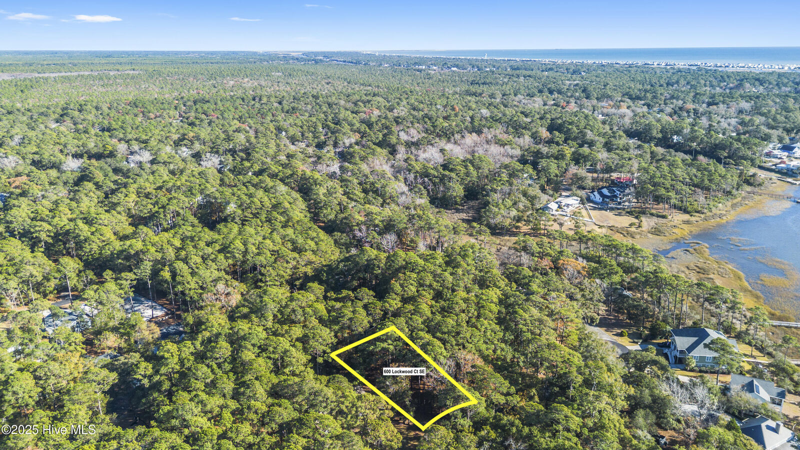 Property Photo:  600 29 Lockwood Court SE  NC 28422 