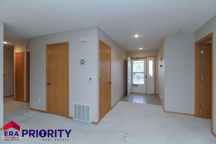 Property Photo:  400 Carbon St N  WY 82721 