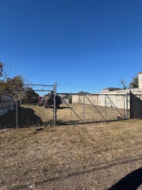 Property Photo: 2818-22 Franklin Avenue LA 70122