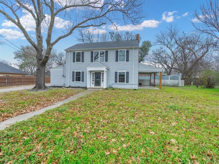 Property Photo:  1102 N Preston Street  TX 75119 