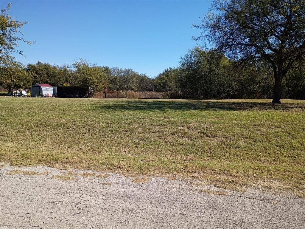 Property Photo: 608 S Angelina Street TX 76365