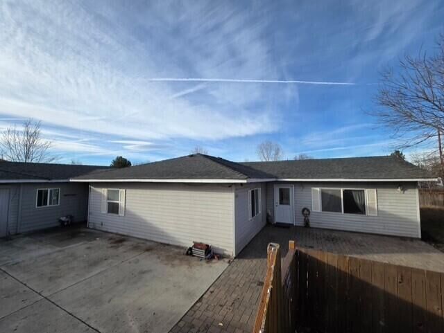 Property Photo: 2310 W Antler Avenue OR 97756