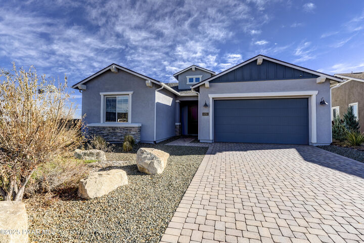 Property Photo:  6891 Claret Drive  AZ 86305 