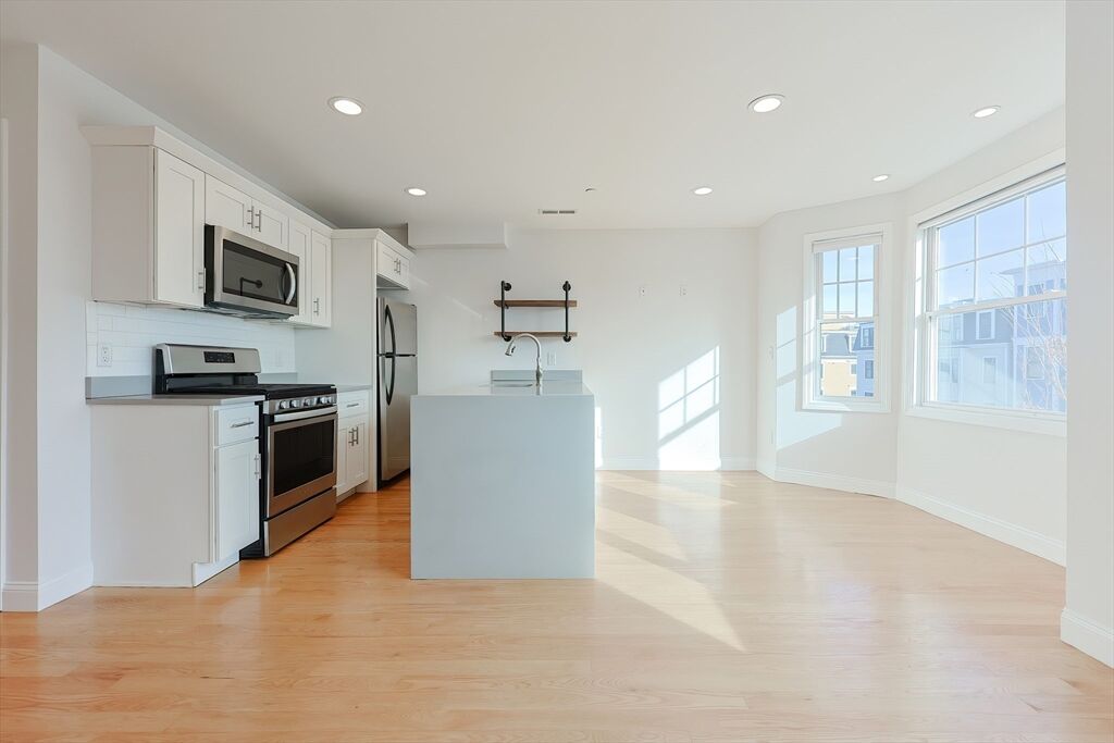 Property Photo: 375 Dorchester St. 3 MA 02127