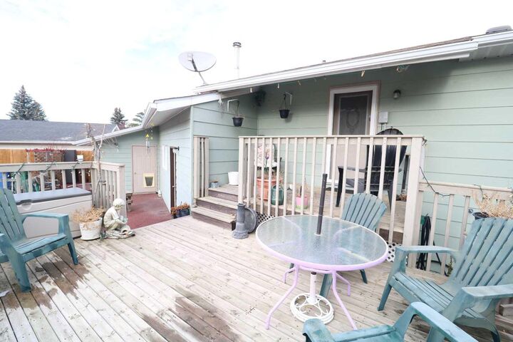 Property Photo:  4706 Heirloom Crescent  AB T1G 1A3 