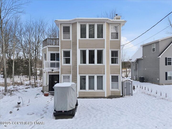 Property Photo:  7814 Lake Shore Drive  PA 18347 