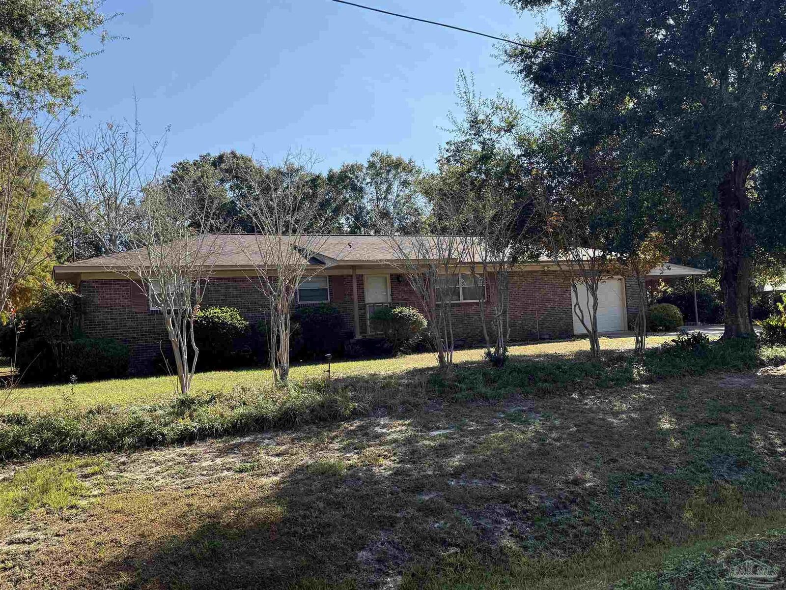 Property Photo: 648 Polk Ave FL 32507