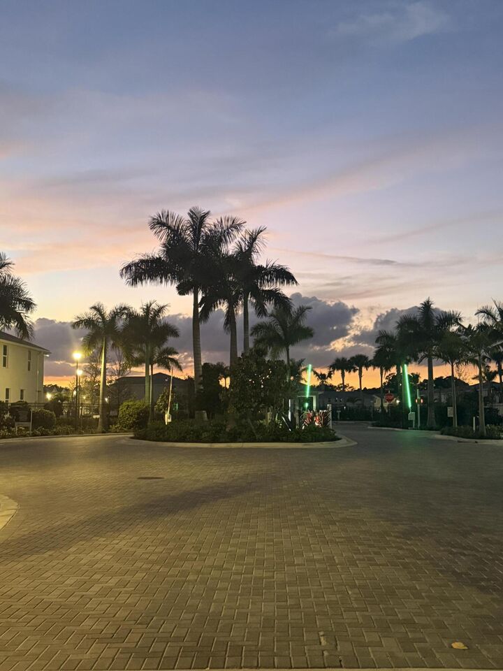 Property Photo:  373 Salisbury Circle  FL 34982 