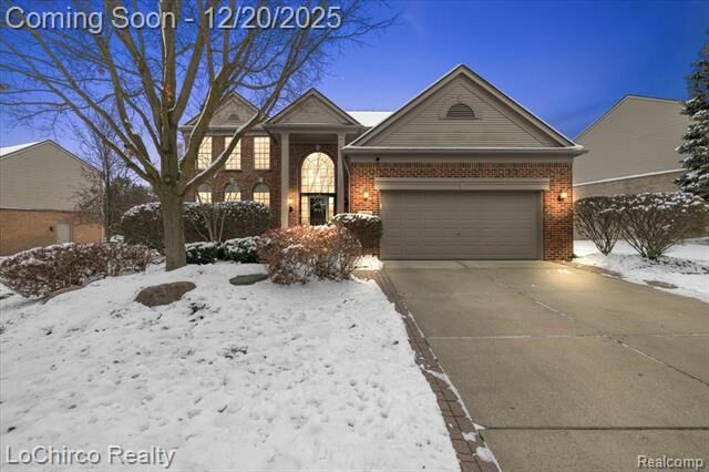 Property Photo:  1908 Beaver Creek Drive  MI 48307 