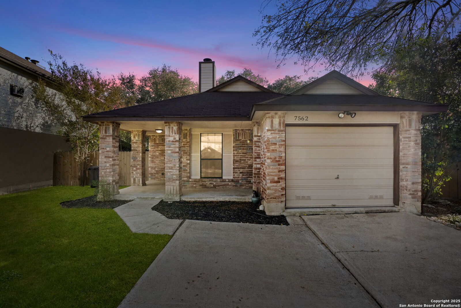 Property Photo: 7562 Beaver Tree TX 78249