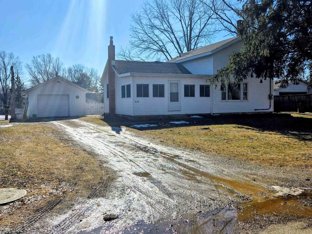 Property Photo:  237 E Pearl Street  WI 53939 