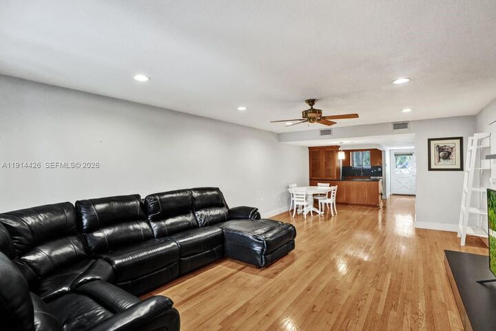 Property Photo:  1503 NE 105th St 1-10  FL 33138 