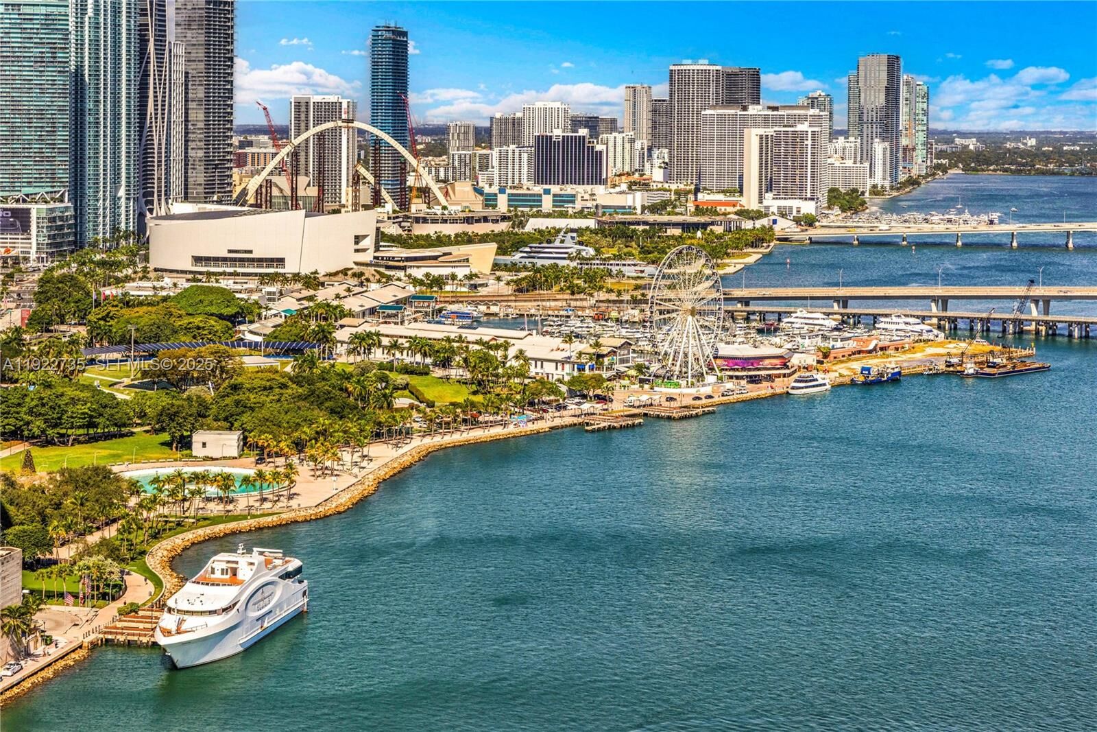 Property Photo:  808 Brickell Key Dr 3603  FL 33131 