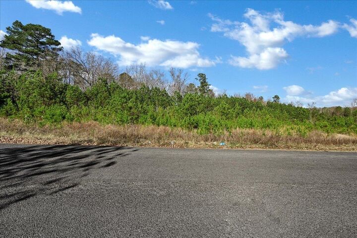 Property Photo:  1807 Cherokee  AL 35058 - CULLMAN 