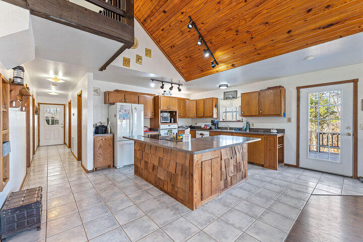 Property Photo:  1471 Walnut Road  MO 64831 