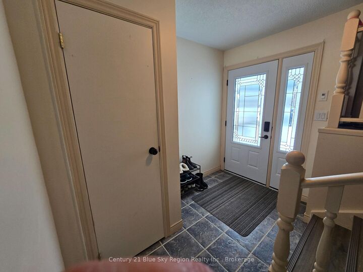 Property Photo:  441 Mageau Street  ON P2B 3G5 