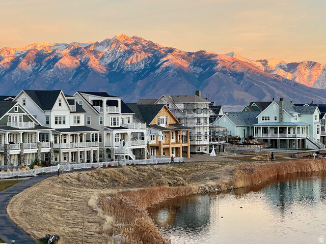 Property Photo: 11048 S Paddle Board Way 3-332 UT 84009