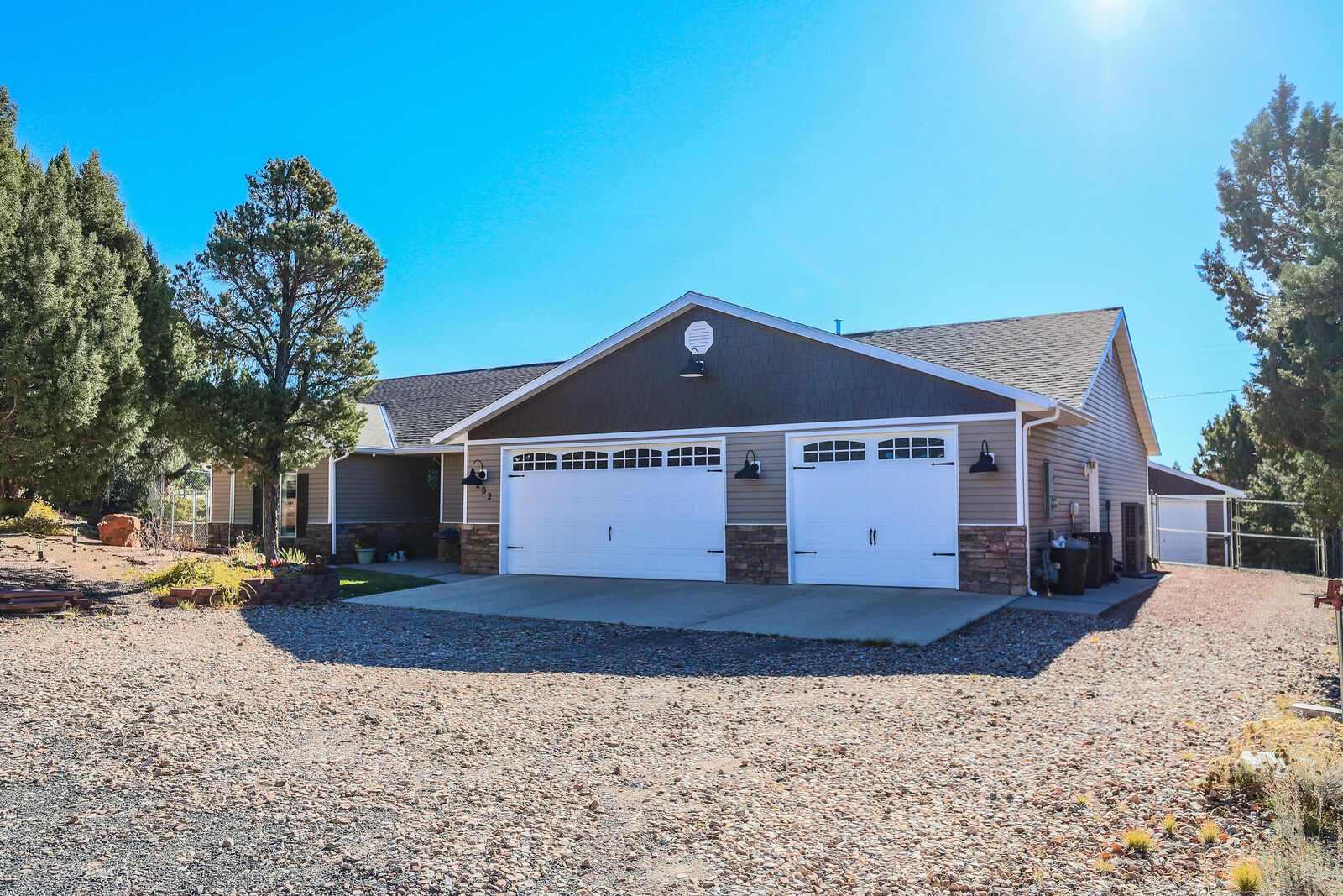 Property Photo:  202 E Rye Dr  UT 84722 