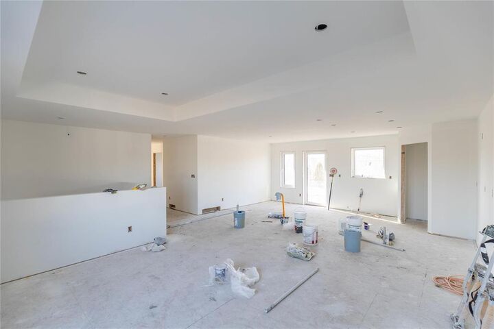 Property Photo: 38 Parkside Crescent MB R5G 2X3