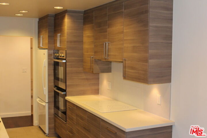 Property Photo:  11044 Ophir Dr  CA 90024 