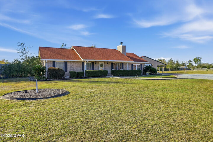 Property Photo:  7525 Kingswood Road  FL 32409 