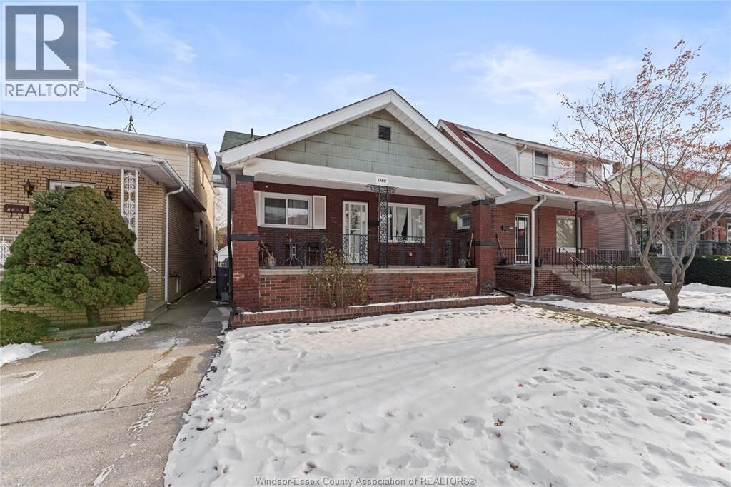 Property Photo:  1366 Moy Avenue  ON N8X 4S6 