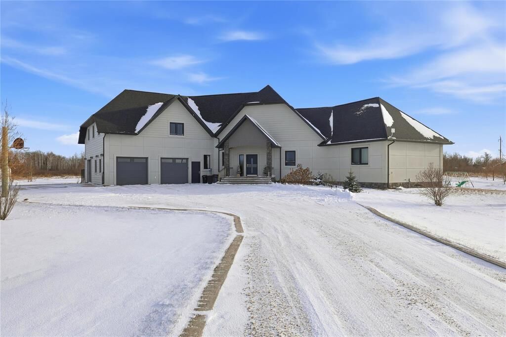 Property Photo:  76 Tall Grass Road  MB R5H 0C1 