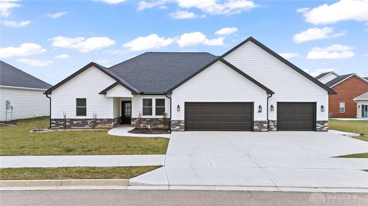 Property Photo:  940 Rosenthal Drive  OH 45373 