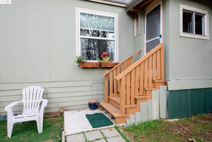 Property Photo:  22608 Cedarcrest Rd  CA 95370 